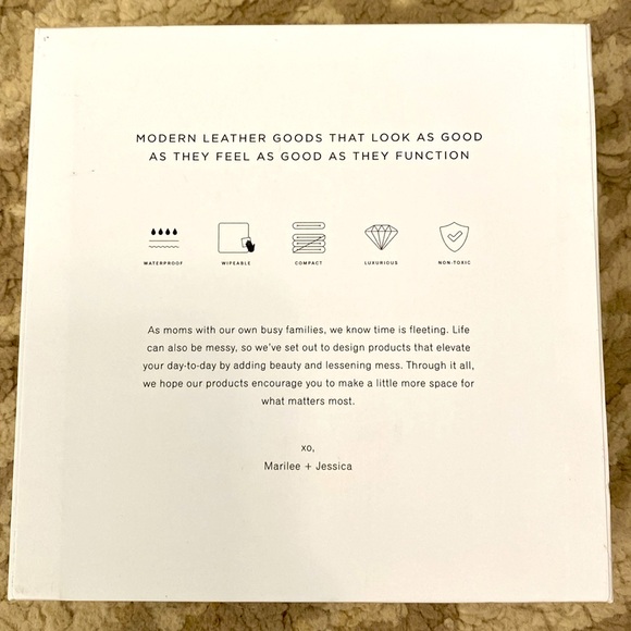 New/Unused Gathre Changing Mat - Raven - Picture 3 of 4